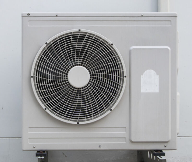 Pompe à chaleur air-eau vs air-air : comment choisir son système de chauffage en 2026 ?